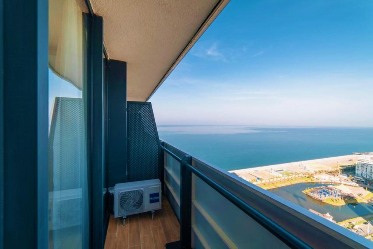 Luxury Sea View Apartments In Orbi City Batumi Esterno foto