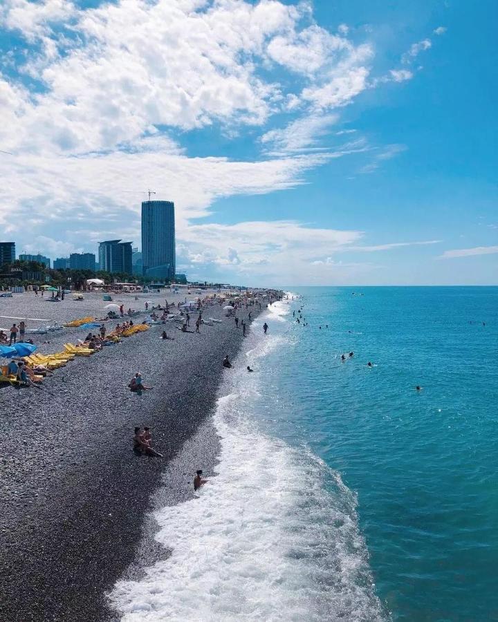 Luxury Sea View Apartments In Orbi City Batumi Esterno foto